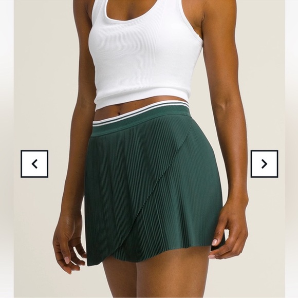 Wilson Dresses & Skirts - Wilson Wrap It Up Tennis Skirt Sycamore Dark Green Small